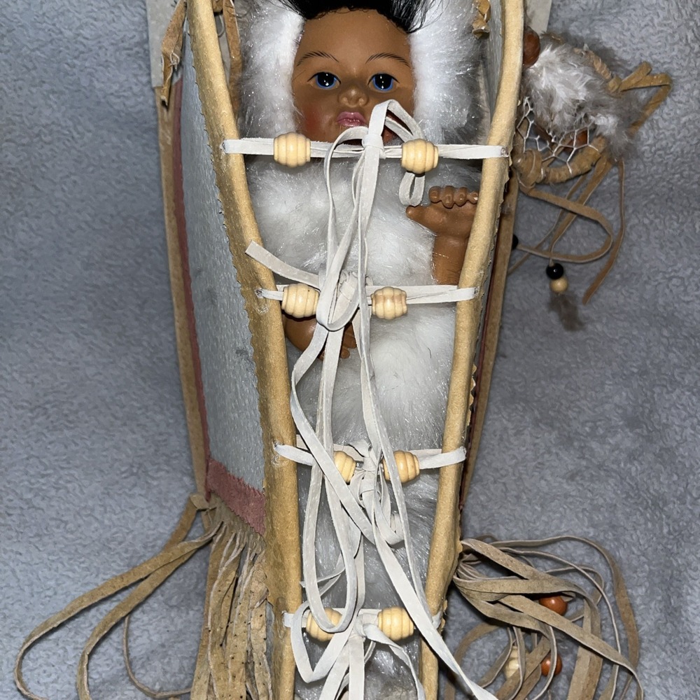 Vintage Papoose Indian Doll Leather Dream Catcher Eskimo Native In Cradle - Picture 10 of 12